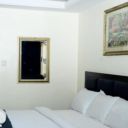 Mariners Suites ลากอส ภายนอก รูปภาพ